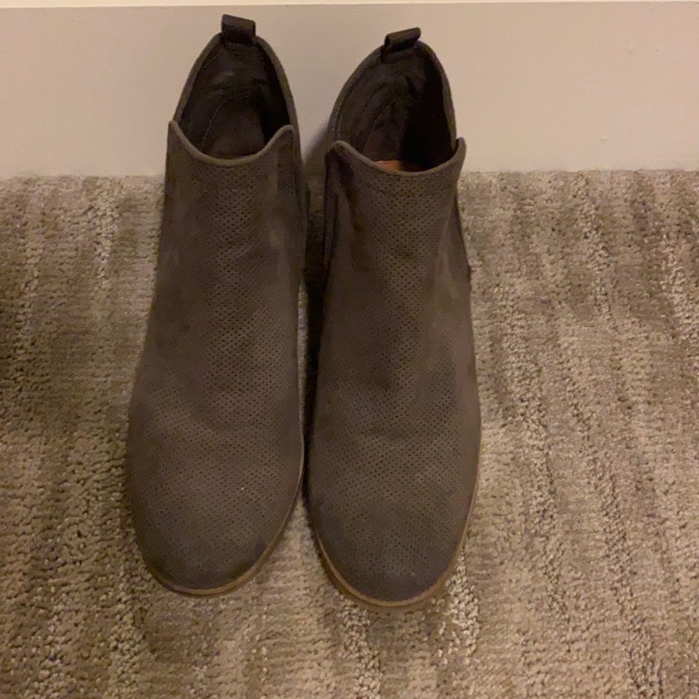 Size 10 brown ankle booties with about an inch heel